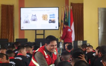 Siapkan Lulusan Berstandar Industri, SMKN 1 Kongbeng dan PT DSN Group Gelar Pelatihan K3L Safety Awareness