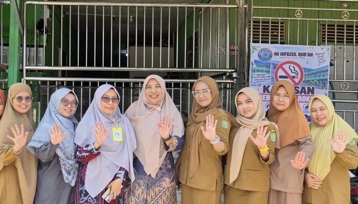Tim PHA dan Fasda Audit Mandiri Lima Sekolah Percontohan di Kutai Timur